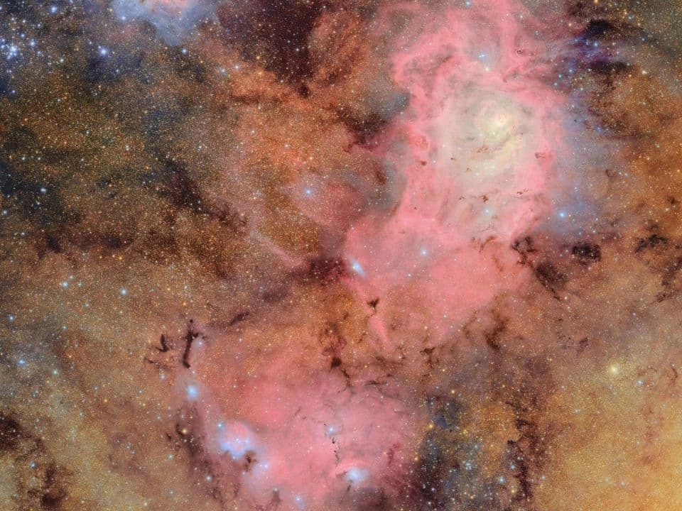 Captan primeras imágenes del universo con cámara digital más grande del mundo