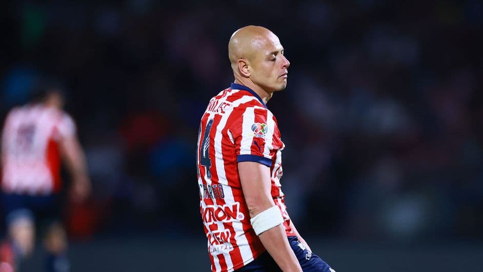 FMF sanciona a “Chicharito” por promover "estereotipos sexistas" 