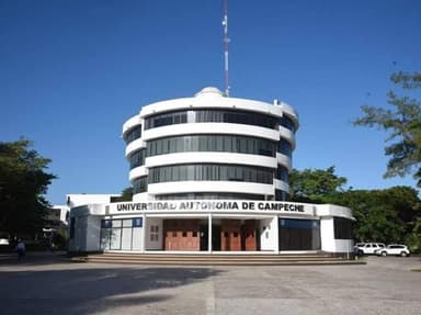 ImagenUniversitarios campechanos sin clases por huelga