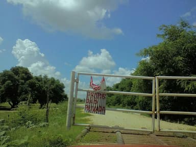 ImagenChontales bloquean carretera por falta de pago de Pemex 