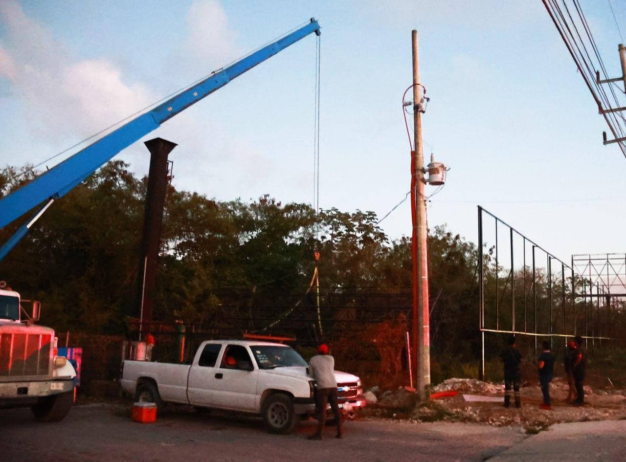 Retiran 47 espectaculares para mejor imagen urbana en Cancún