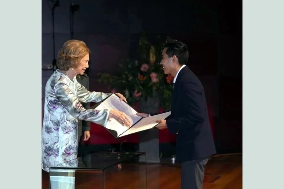 Premia Reina Sofía a joven oboísta oaxaqueño