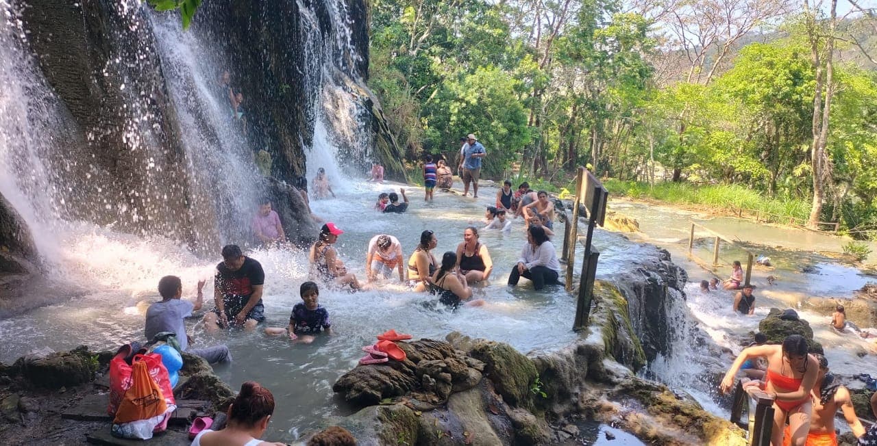 Emite salud recomendaciones para prevenir deshidratación