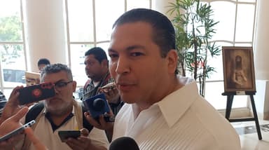 Imagen"No todo se resuelve con cárcel"; descartan medida contra quienes tiran basura