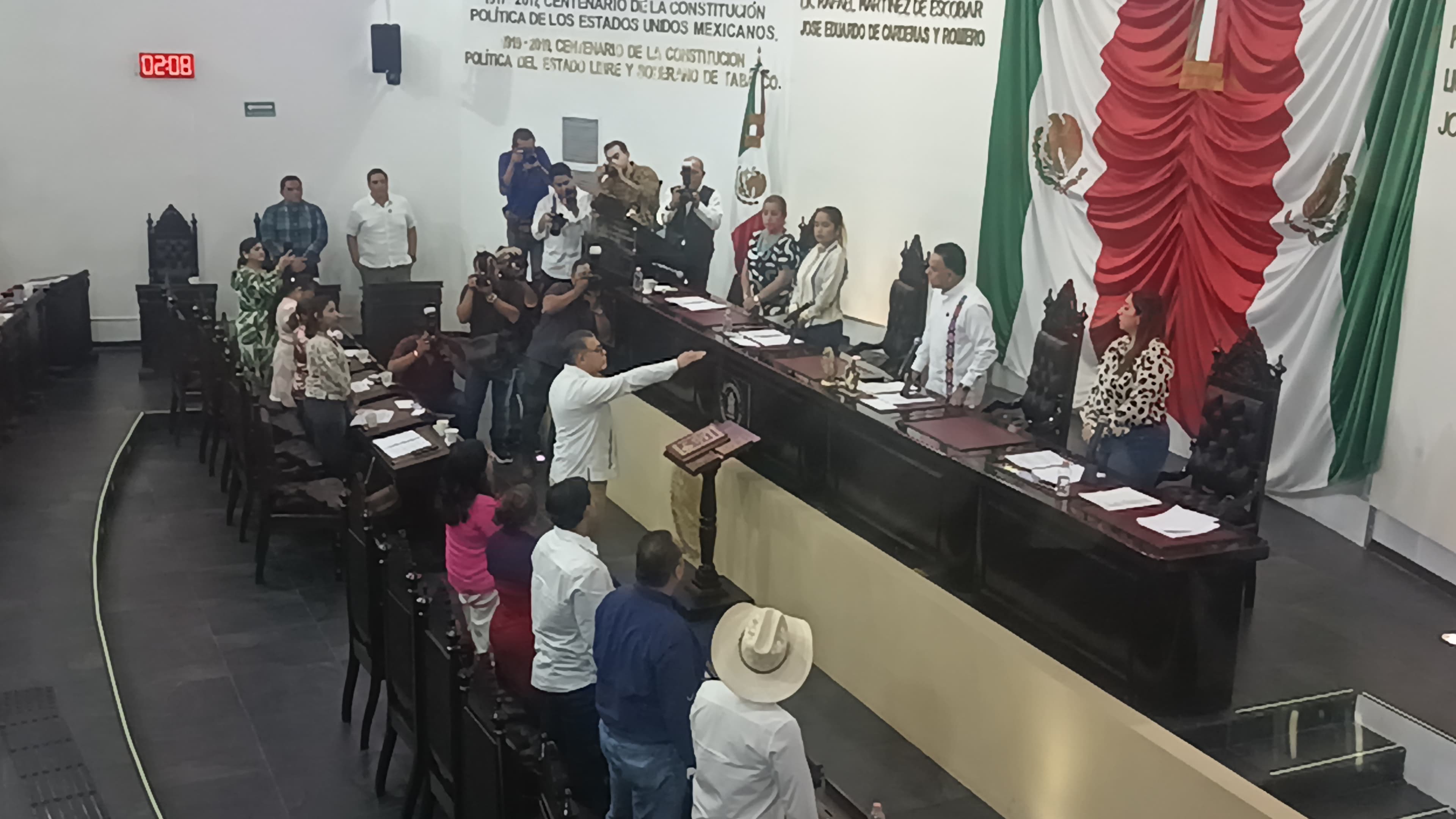 Traspasa Gobierno estatal terreno al Infonavit 