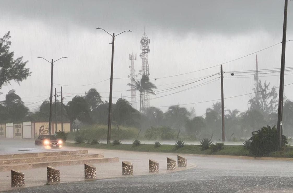 Dejan lluvias tres muertos en Veracruz 