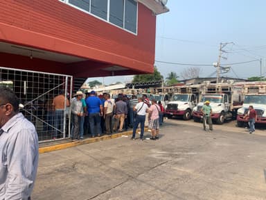 ImagenProtestan recolectores de basura en Centro 