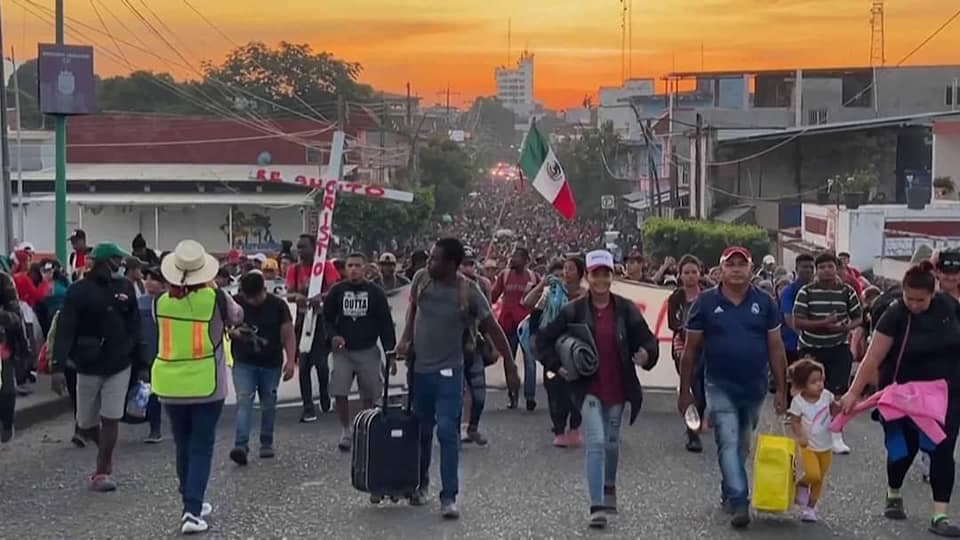 Caravana migrante avanzó 20 kilómetros
