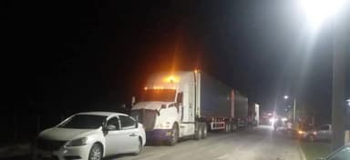 ImagenCierran carretera de Atasta Campeche por fuga de gas