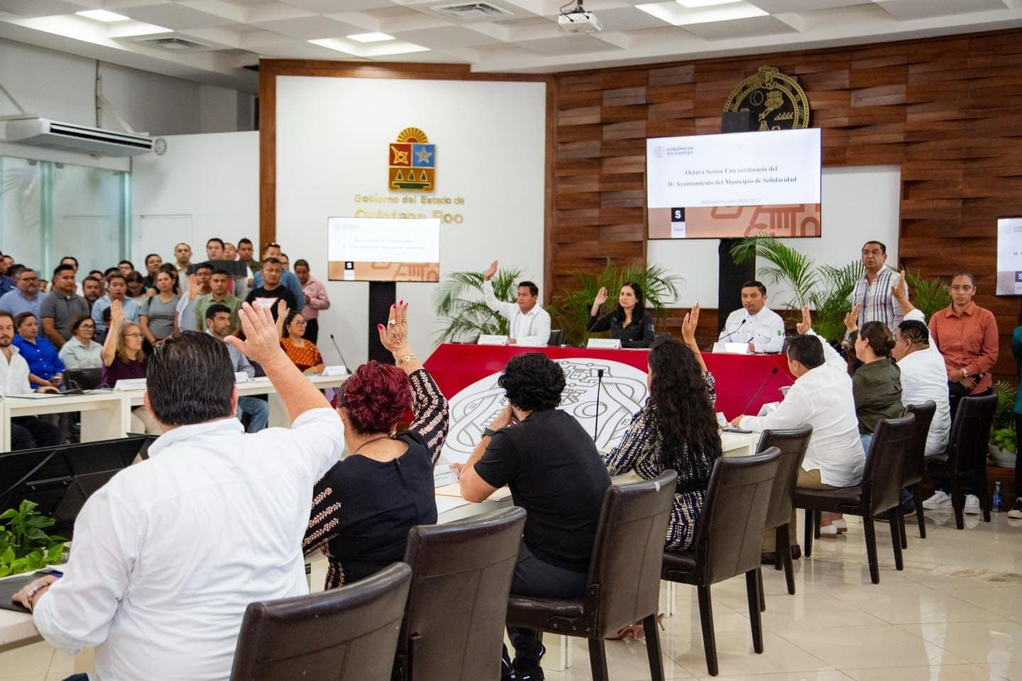 Cabildo aprueba cambio de nombre del municipio a Playa del Carmen