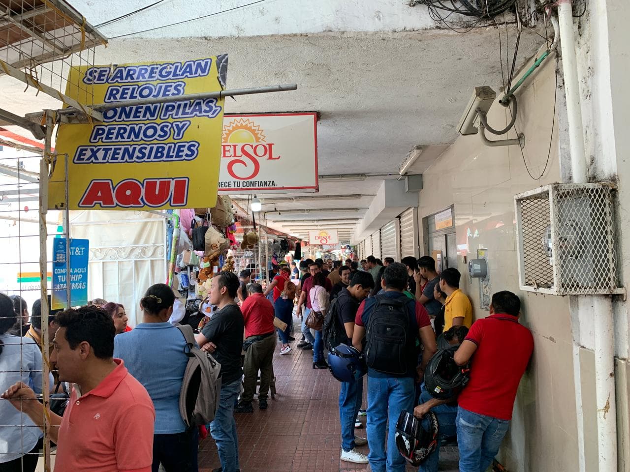 Cierran Del Sol en exigencia del pago de utilidades