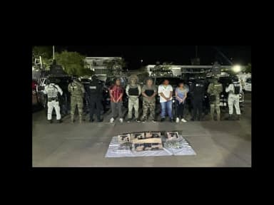 ImagenCon Mini Uzis detienen a 5 en Centla