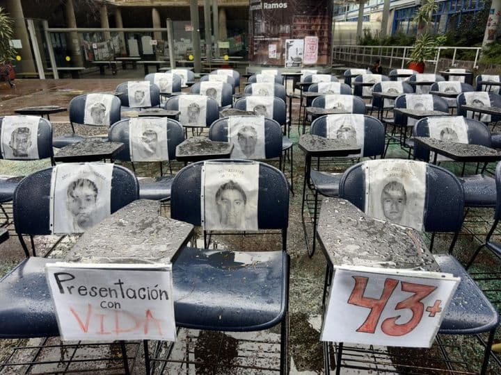 EZLN “ni verdad ni justicia” por caso Ayotzinapa 