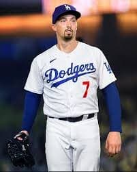 Dodgers firman a pitcher Blake Snell por 128 mdd