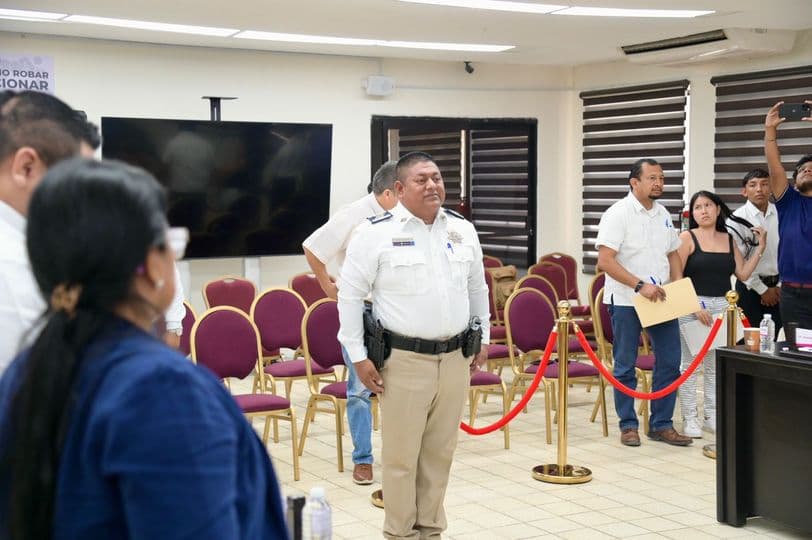 Ajustan policía municipal en Carmen 