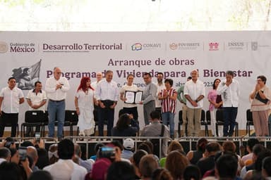 ImagenArrancan construcción de 26 mil viviendas en Campeche