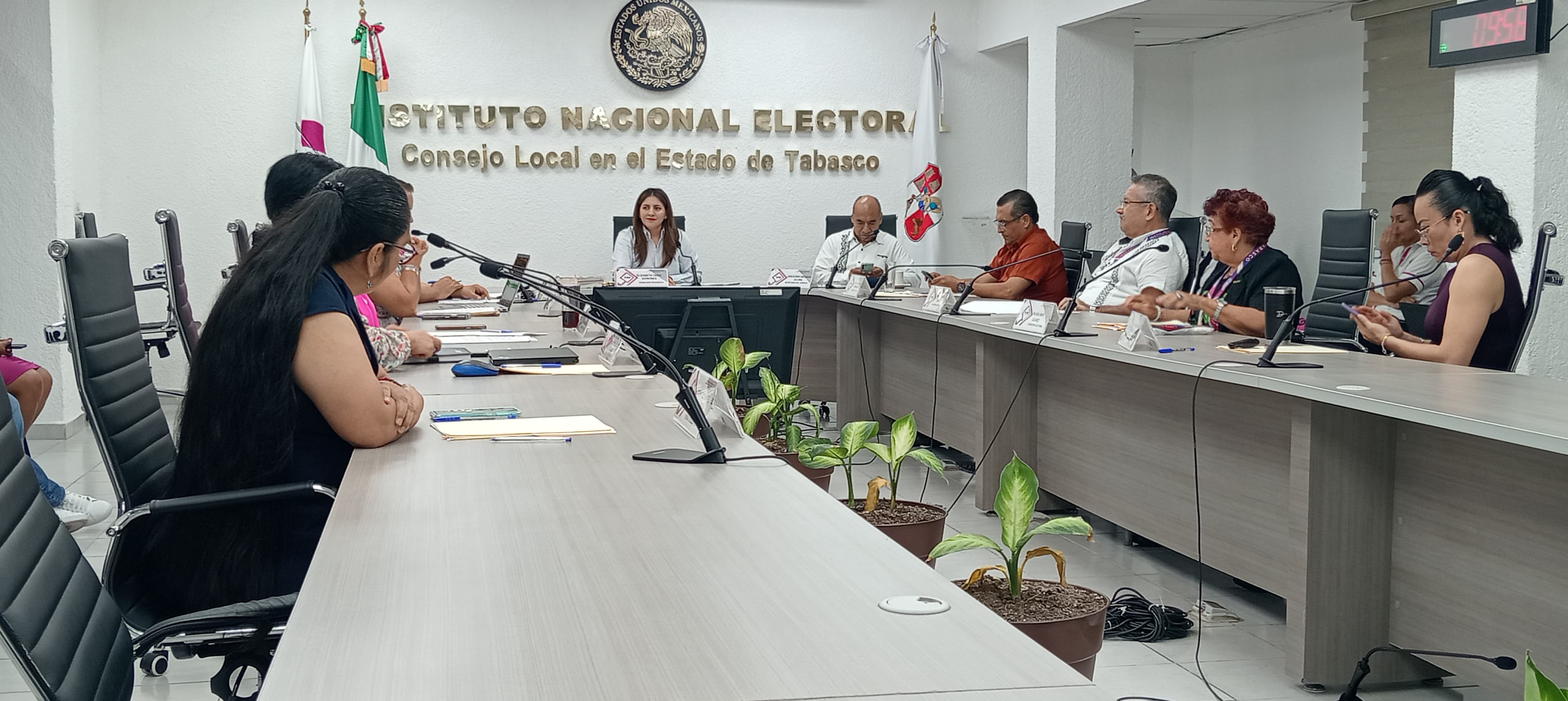 INE sin revelar nombres de candidatos rechazados en elección del poder judicial 