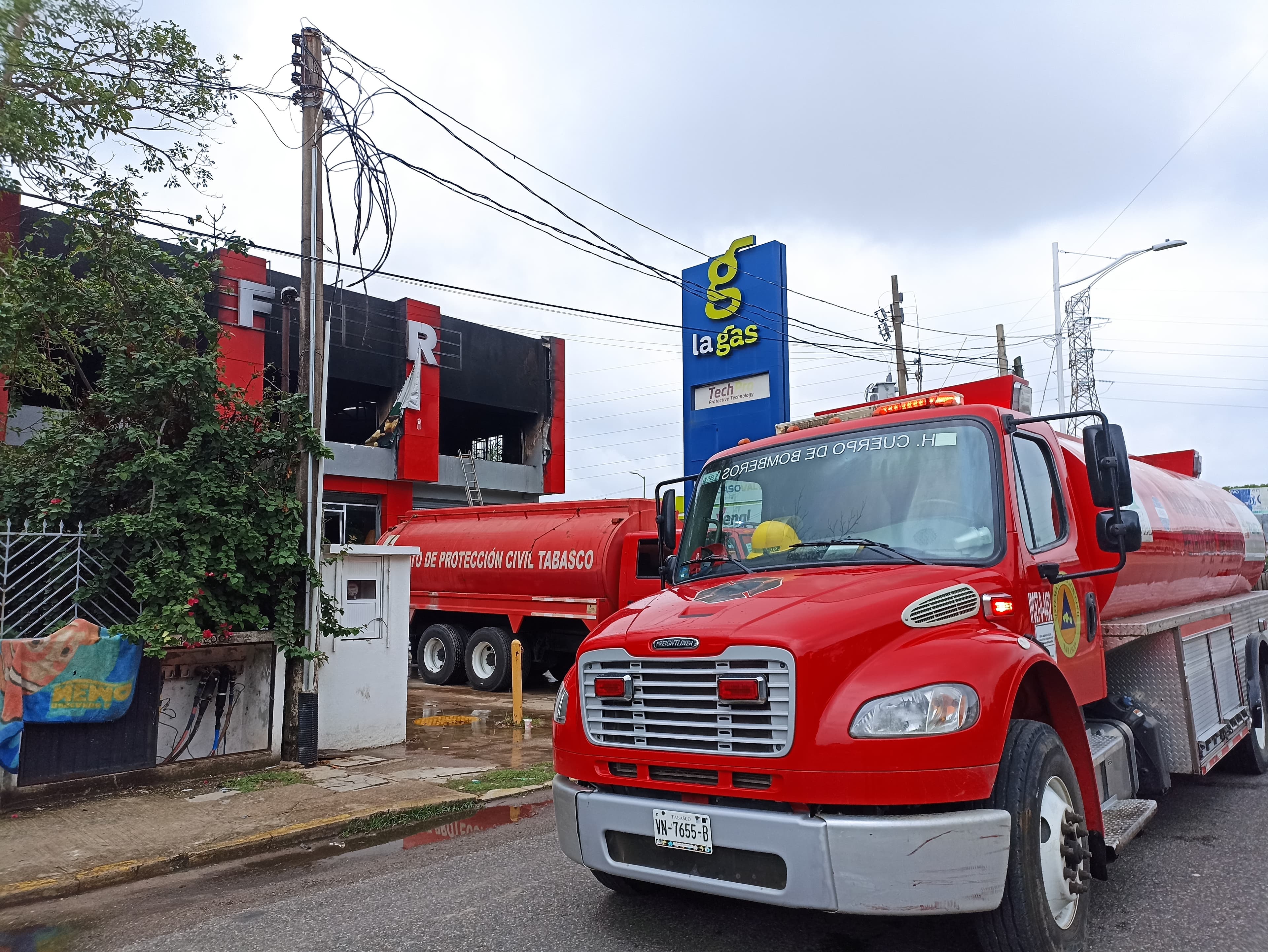 Se incendia tienda DF Store; planeaba próxima apertura 