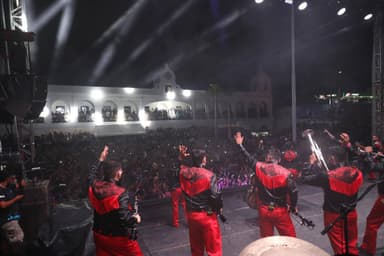 ImagenEdwin Luna y La Trakalosa  pusieron a reventar el “Corazón de Boca”