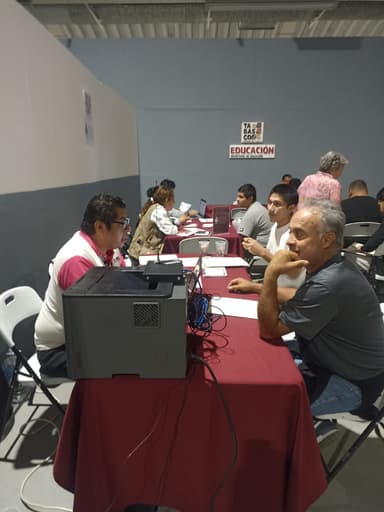 ImagenFacilitan obtención de credencial del INE a repatriados