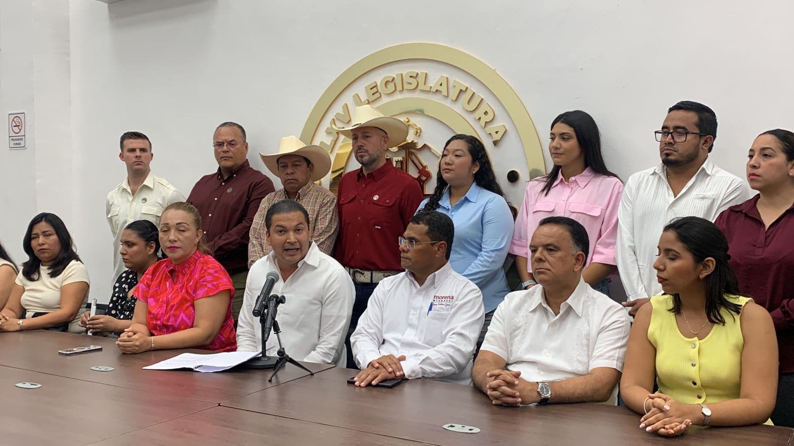 Se reafilian diputados a Morena, tras andanada de críticas