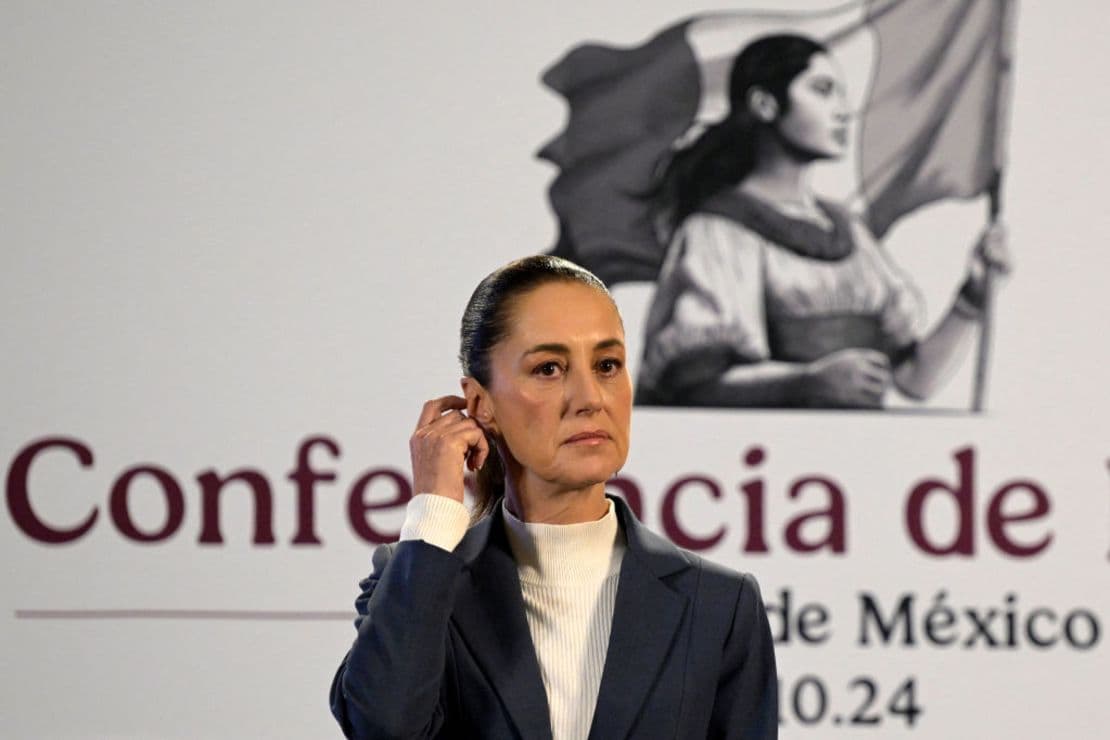 Sheinbaum respalda ajustar nombre y colores de "Somos México"