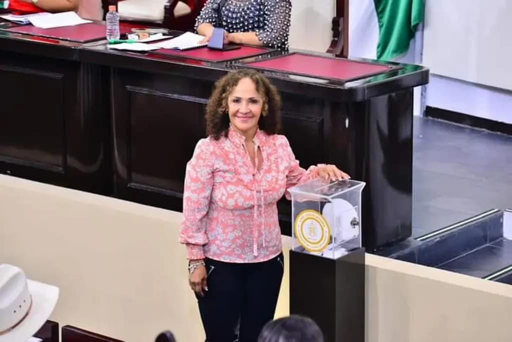 Designan a Patricia Lanestosa coordinadora de bancada naranja