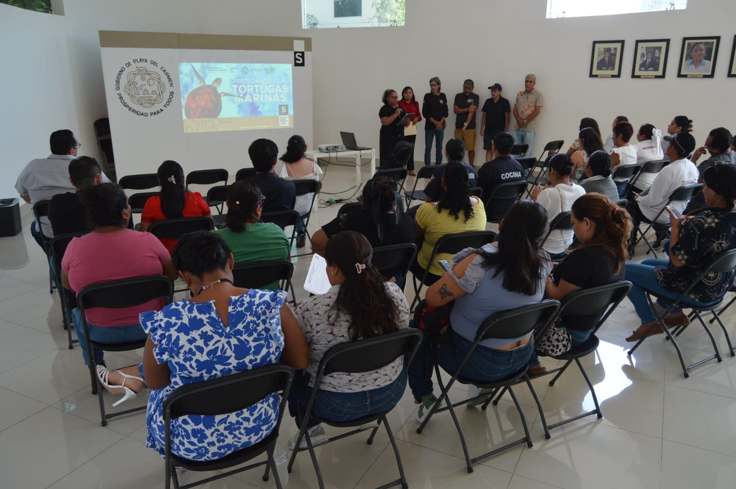 Capacitan a personal del ayuntamiento de Playa del Carmen 