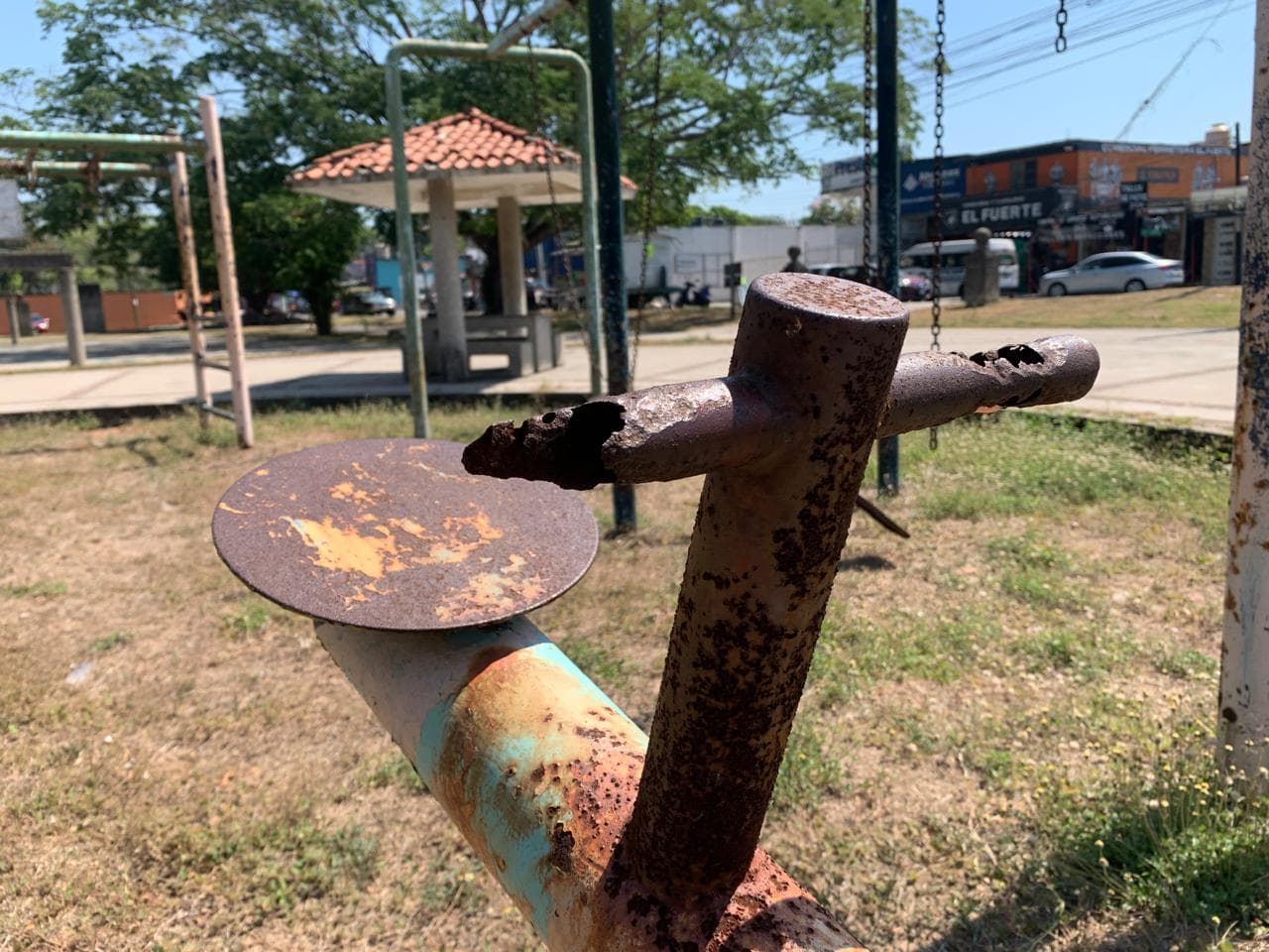 Hay más borrachos que niños en parques de Centro y Nacajuca