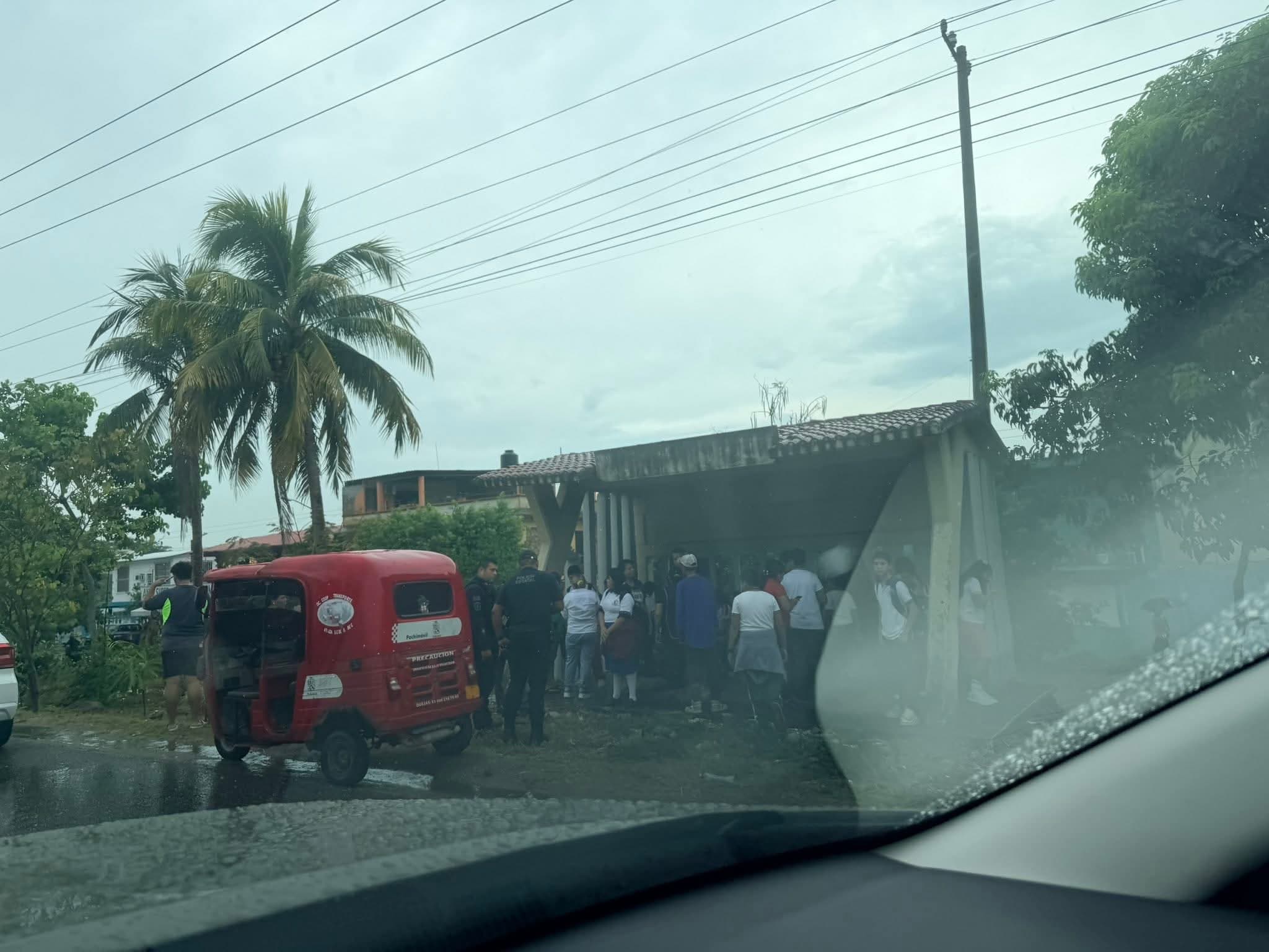 Dos estudiantes heridos deja carambola sobre la vía Frontera-Villahermosa 