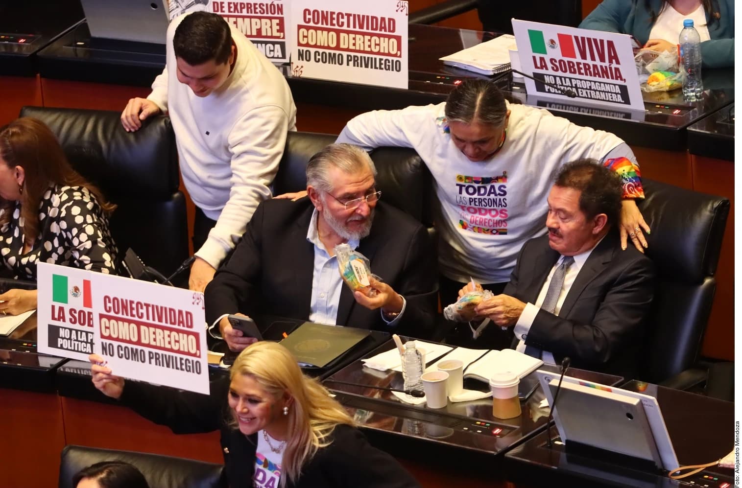 Aprueba Senado Ley Telecom 