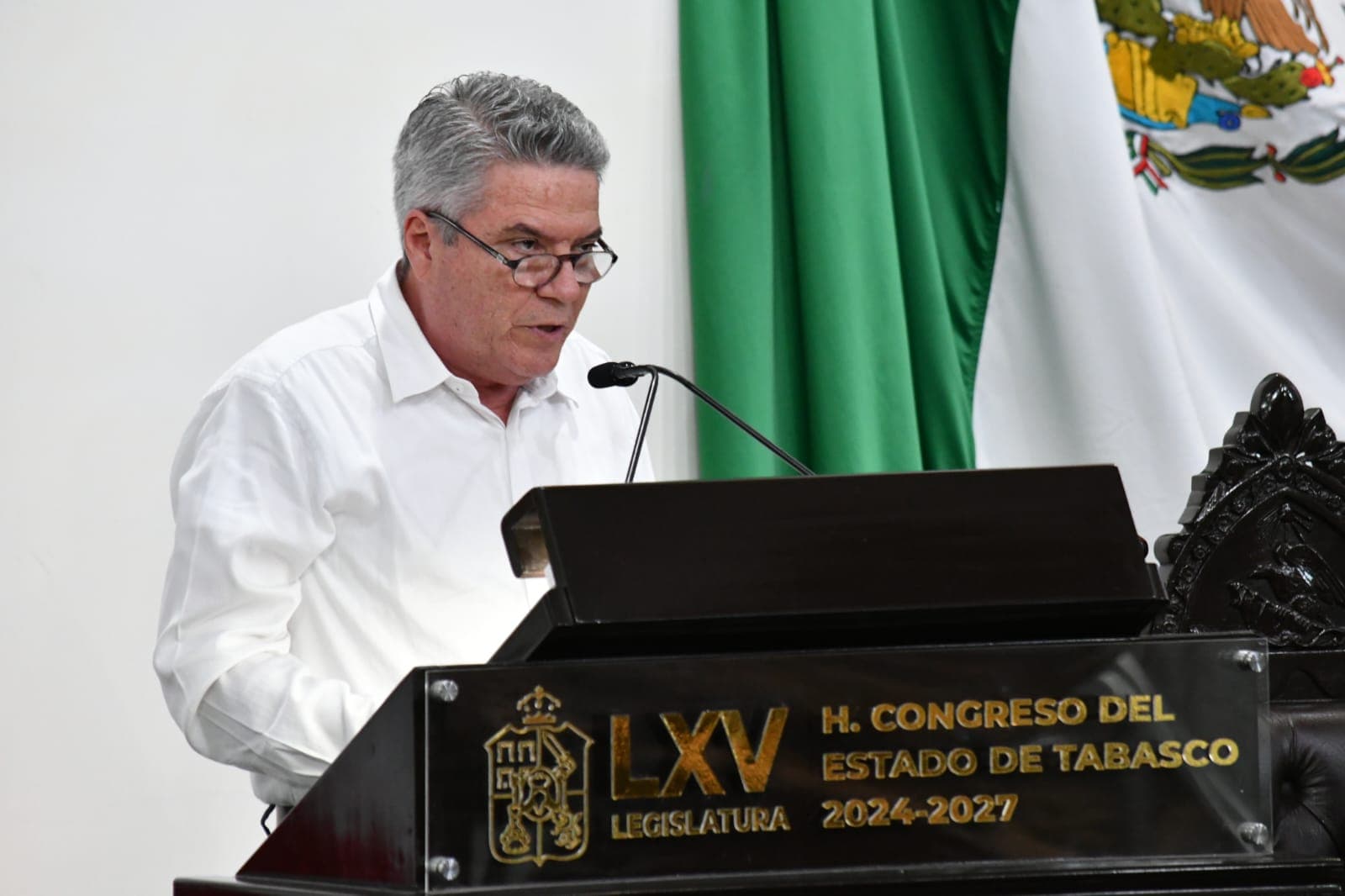 Licencia de paternidad de 20 días hábiles, propone MC