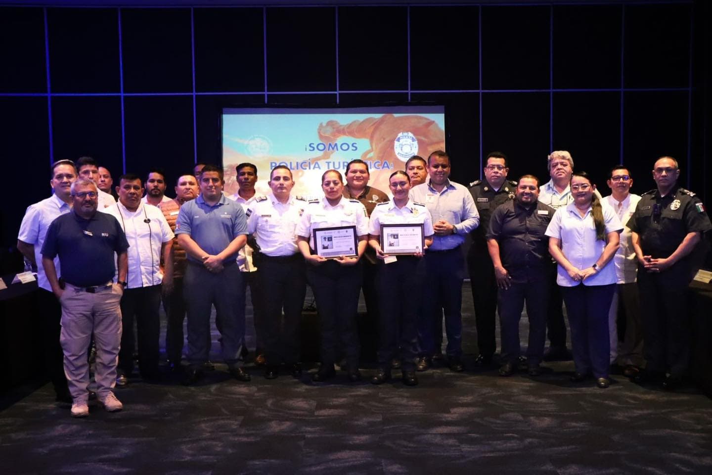 Se reúnen altos mandos policiales con jefes de seguridad de hoteles