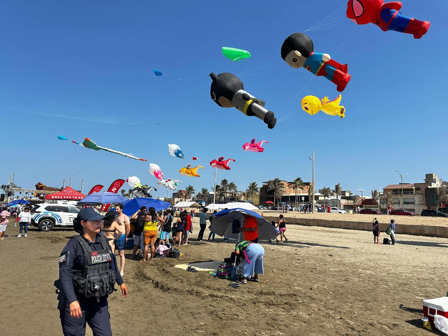Refuerzan seguridad en playas de Veracruz 