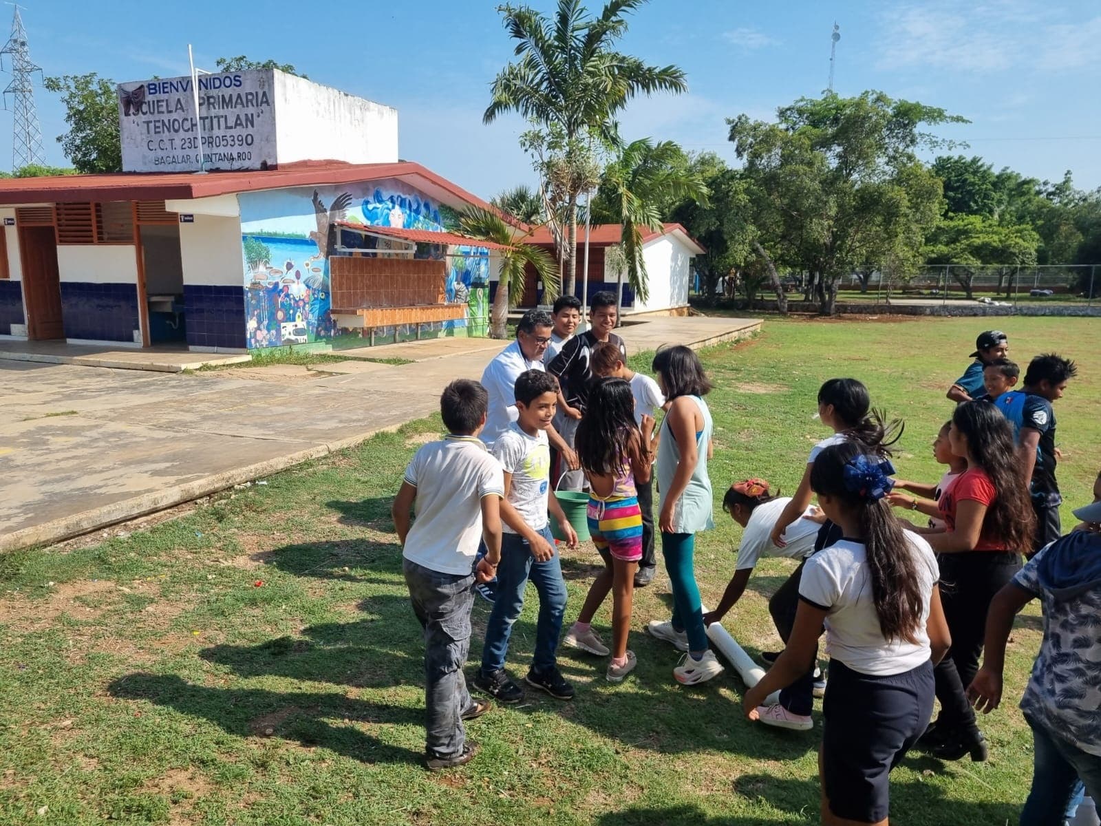 Por calor analizan ajustar horarios escolares en Tabasco 