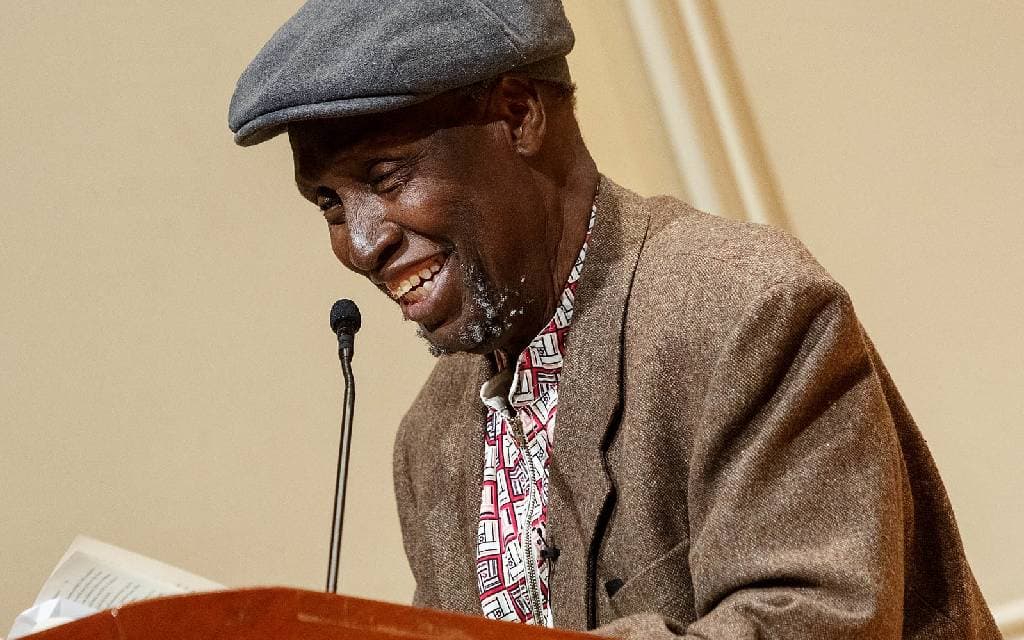 Muere escritor keniano Ngugi Wa Thiong'o