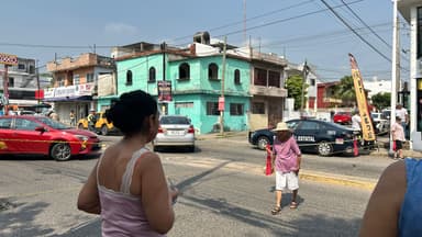 ImagenPor segundo día, bloquean Avenida México por falta de luz