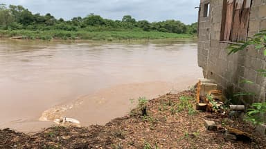 ImagenSiguen deslaves en El Cedral; afectados acusan al Gobierno de engañarlos