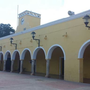 ImagenCFE corta servicio al Palacio Municipal de Nunkiní