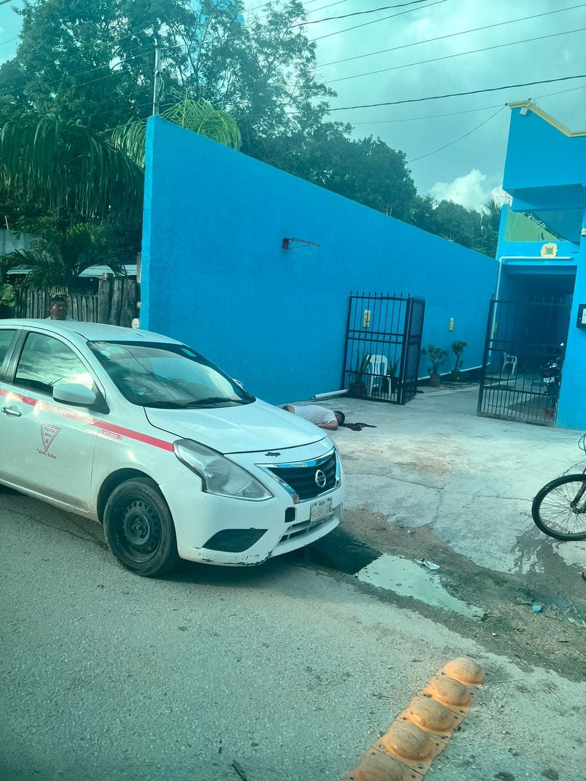 Intentan ejecutar a taxista, pero sobrevive