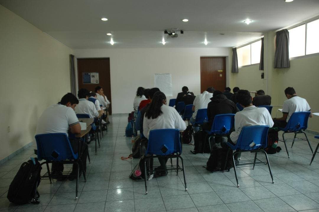 Maestros veracruzanos a paro por falta de pago