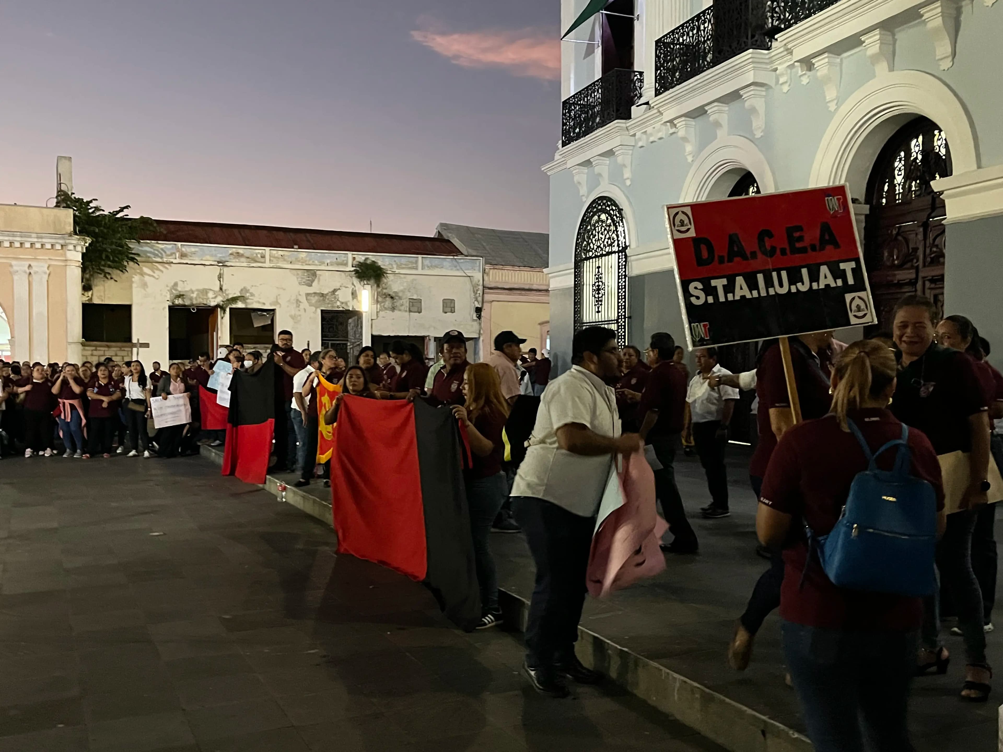 Traslada STAIUJAT reclamo de ajuste salarial a Javier May