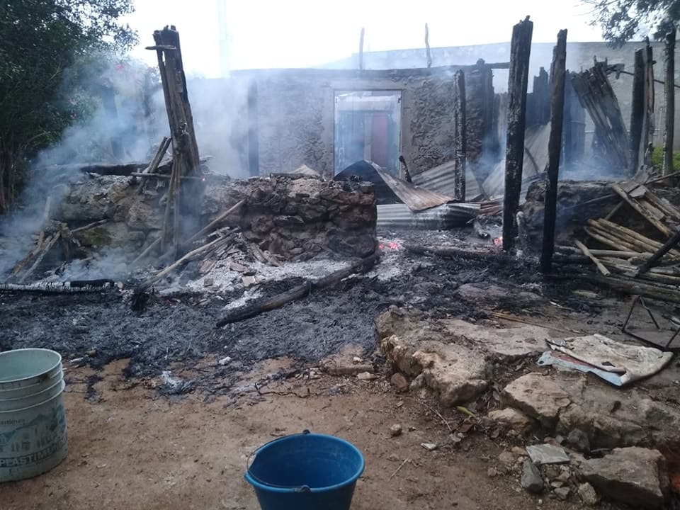 Se quedan adultos mayores por pirotecnia sin hogar