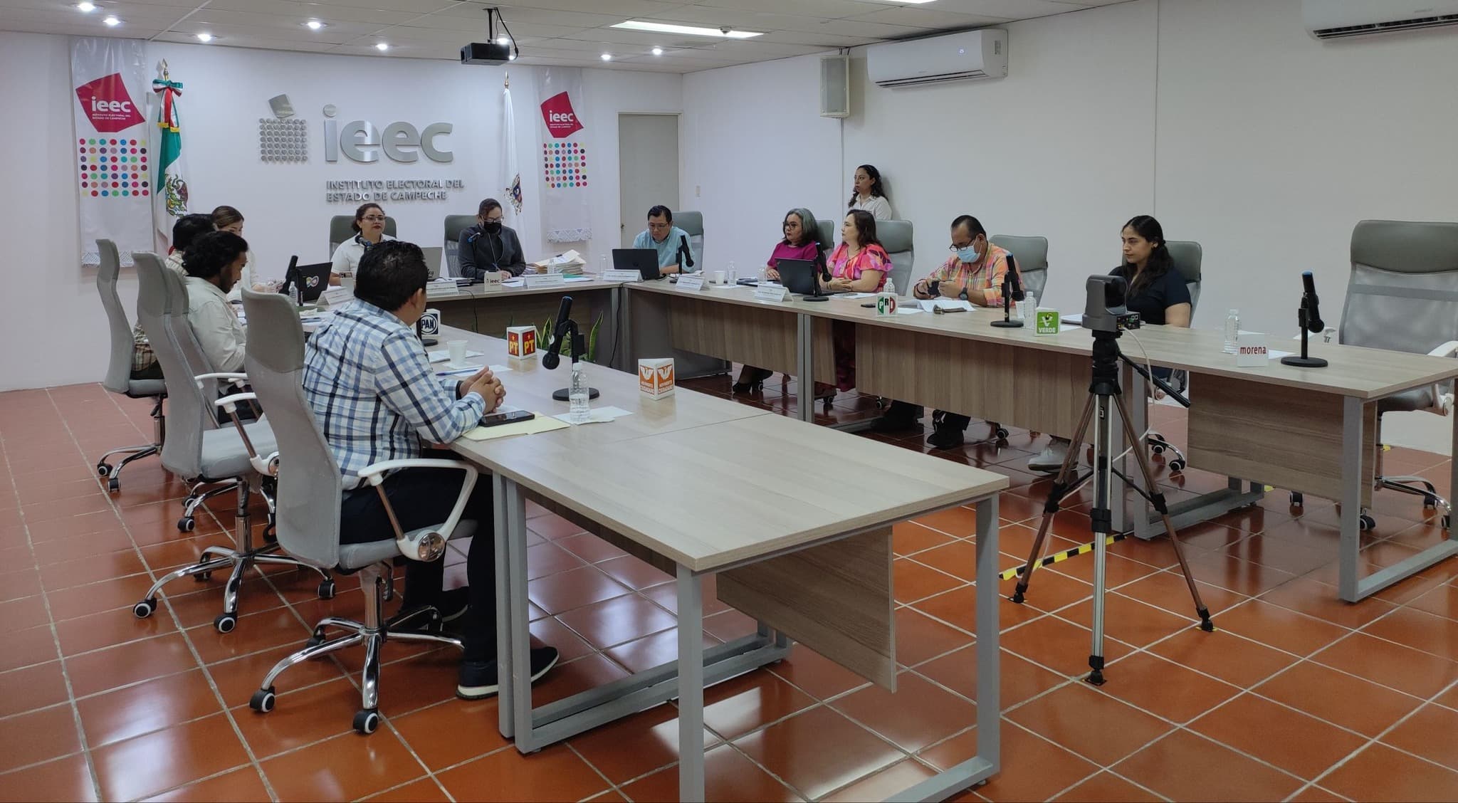 Piden investigar presunto desfalco en instituto electoral de Campeche 
