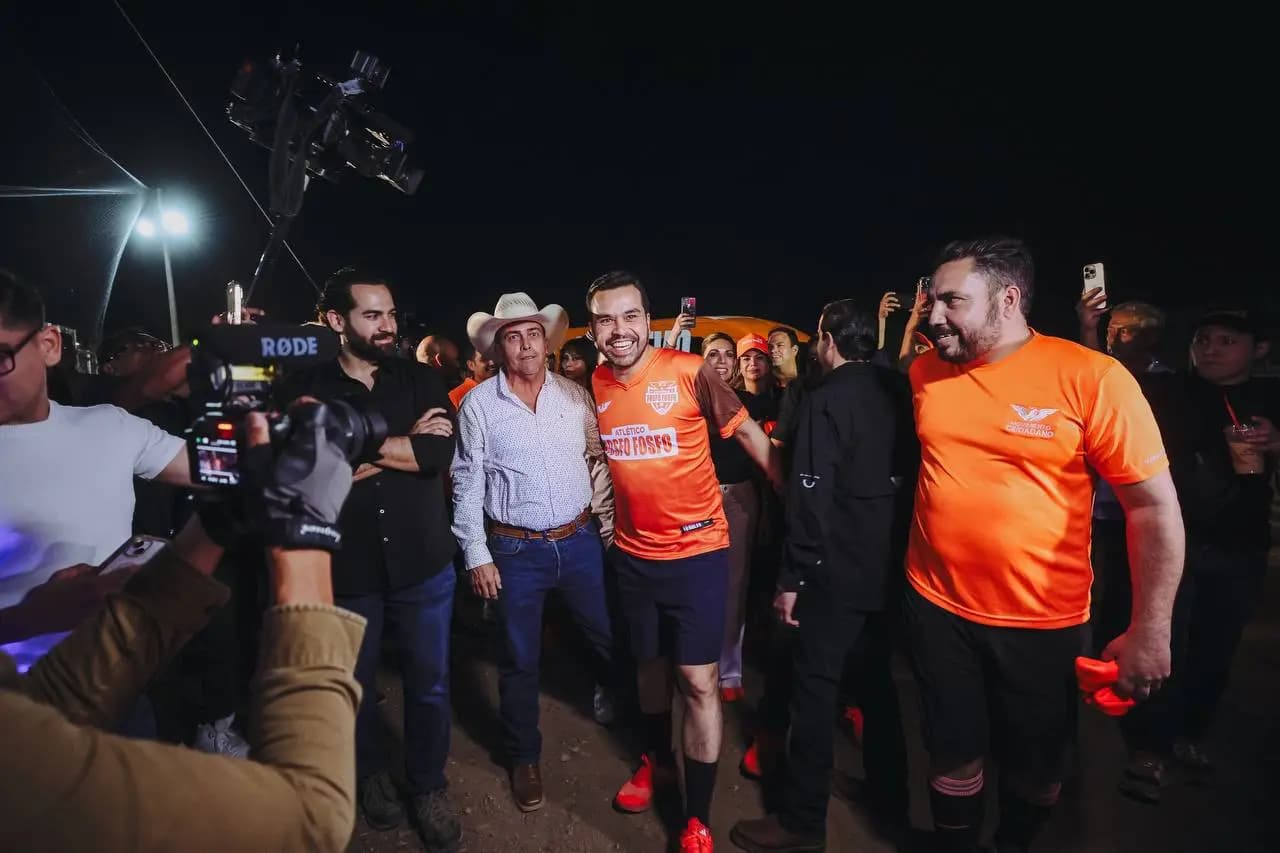 'Payasada, firmar con sangre', dice Álvarez Máynez