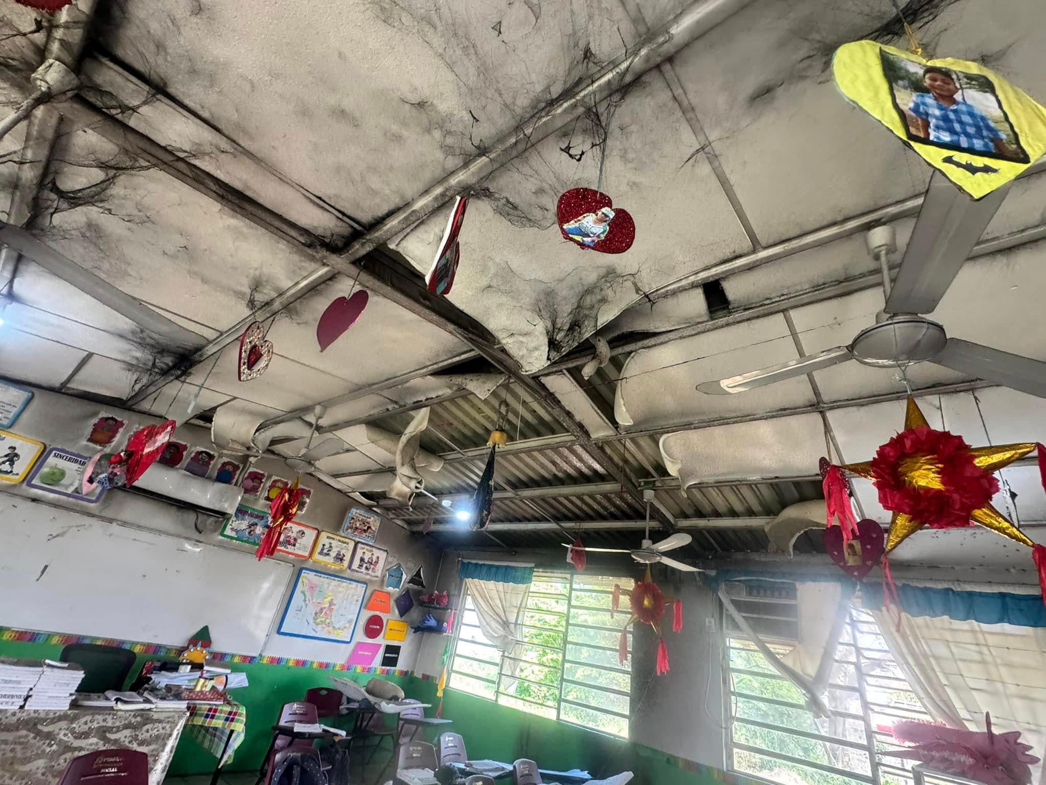 Niños viven momentos de terror por incendio en primaria de Macultepec 