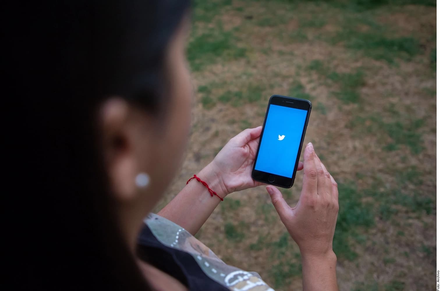 Optan jóvenes por informarse en redes 