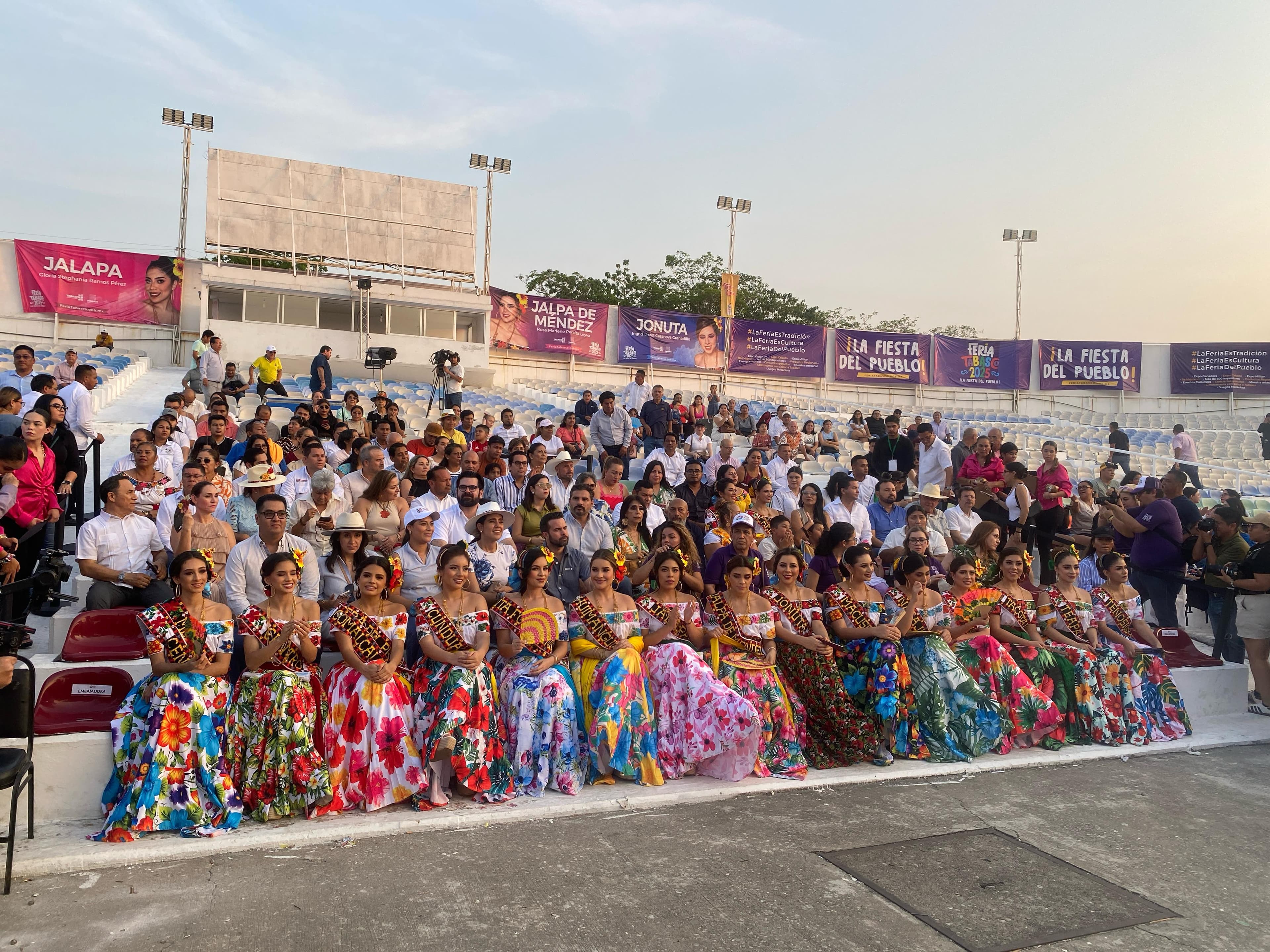 Premian a artistas en La Cultural de Balancán y Cárdenas 