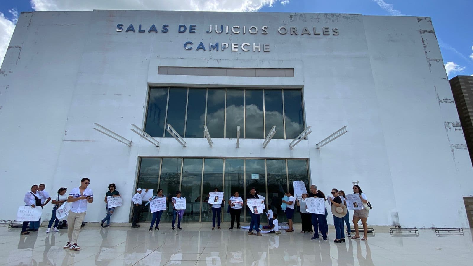 Familiares de universitaria exigen castigo ejemplar a victimaria