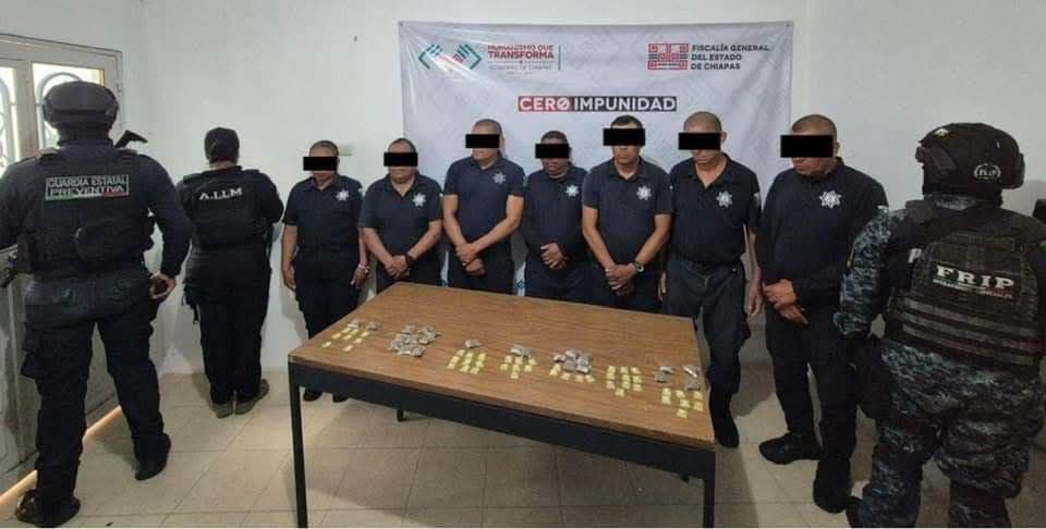 Detienen a siete policías municipales en Frontera Comalapa